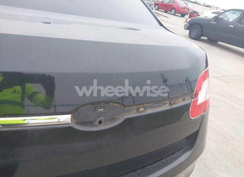 Photo 11 of 2010 Ford Taurus LIMITED (VIN 1FAHP2FW5AG120090)