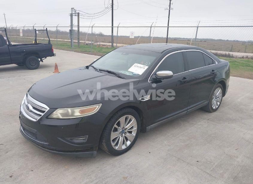 Photo 2 of 2010 Ford Taurus LIMITED (VIN 1FAHP2FW5AG120090)