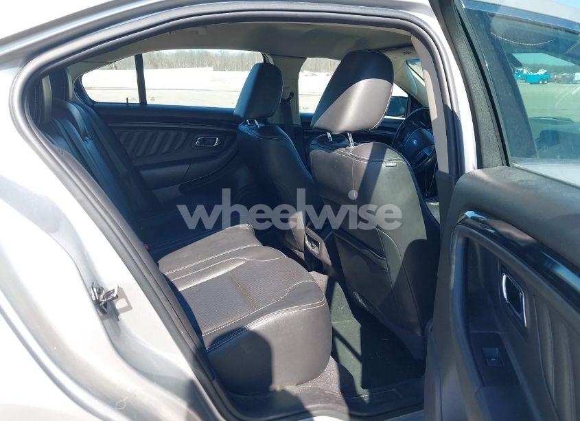 Photo 8 of 2010 Ford Taurus LIMITED (VIN 1FAHP2FW5AG123944)