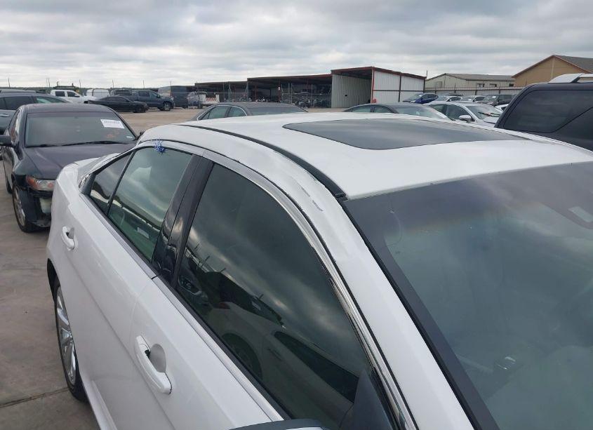 Photo 12 of 2010 Ford Taurus LIMITED (VIN 1FAHP2FW5AG127458)