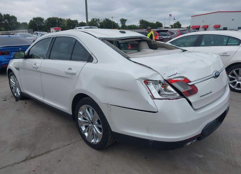 Photo 3 of 2010 Ford Taurus LIMITED (VIN 1FAHP2FW5AG127458)