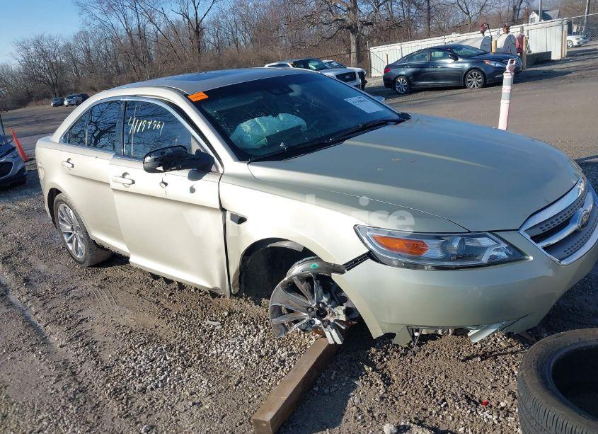 Photo 6 of 2010 Ford Taurus LIMITED (VIN 1FAHP2FW5AG153395)