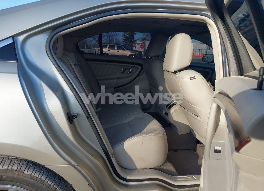 Photo 8 of 2010 Ford Taurus LIMITED (VIN 1FAHP2FW5AG153395)