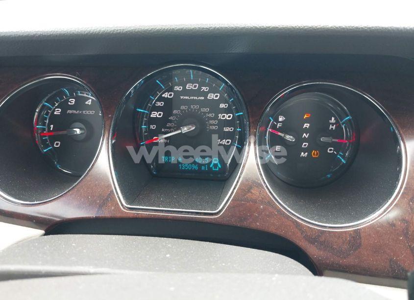 Photo 7 of 2010 Ford Taurus LIMITED (VIN 1FAHP2FW6AG144074)