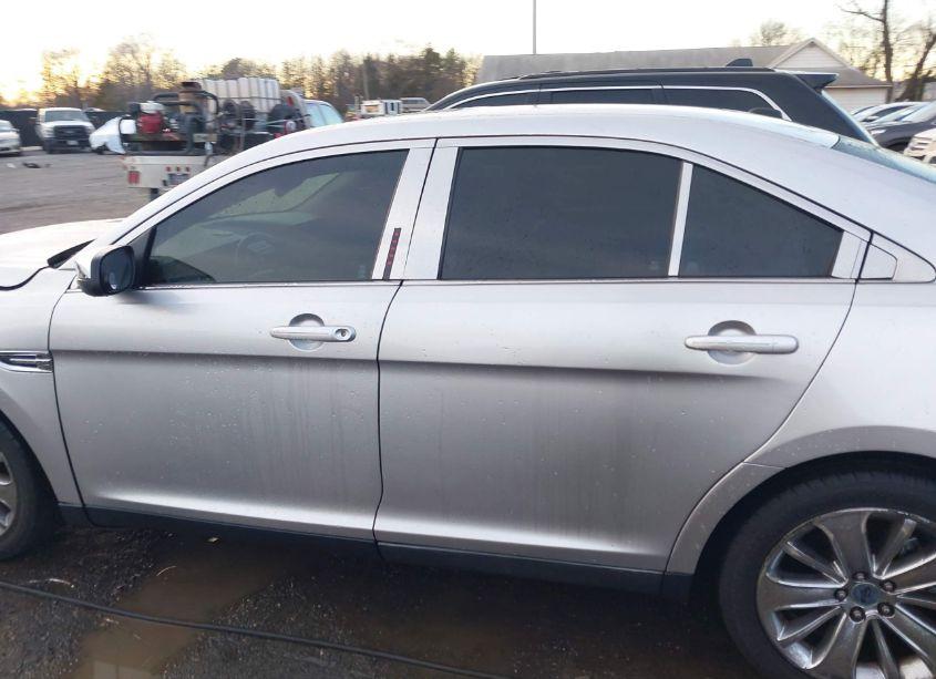 Photo 14 of 2010 Ford Taurus LIMITED (VIN 1FAHP2FW6AG166964)