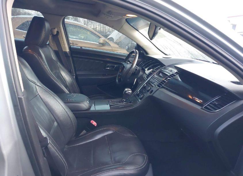 Photo 5 of 2010 Ford Taurus LIMITED (VIN 1FAHP2FW6AG166964)