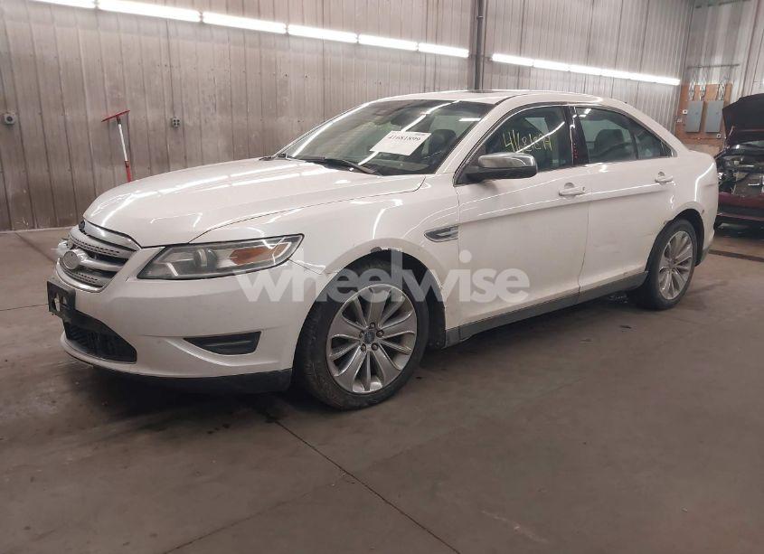 Photo 2 of 2011 Ford Taurus LIMITED (VIN 1FAHP2FW8BG185274)
