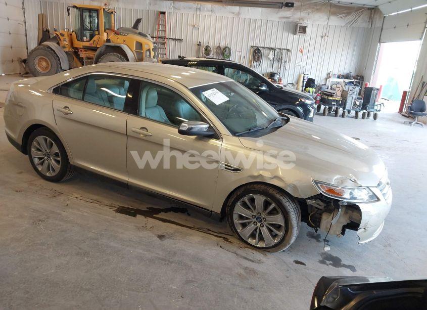 2010 Ford Taurus LIMITED (VIN 1FAHP2FW9AG142335) main photo