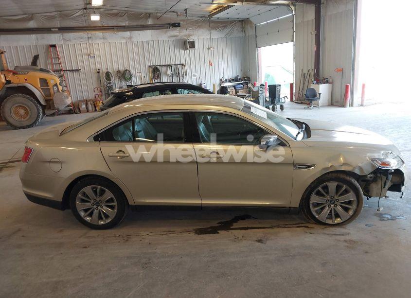 Photo 13 of 2010 Ford Taurus LIMITED (VIN 1FAHP2FW9AG142335)