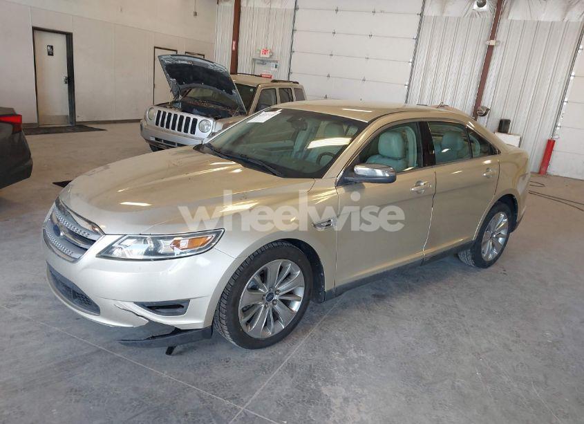 Photo 2 of 2010 Ford Taurus LIMITED (VIN 1FAHP2FW9AG142335)
