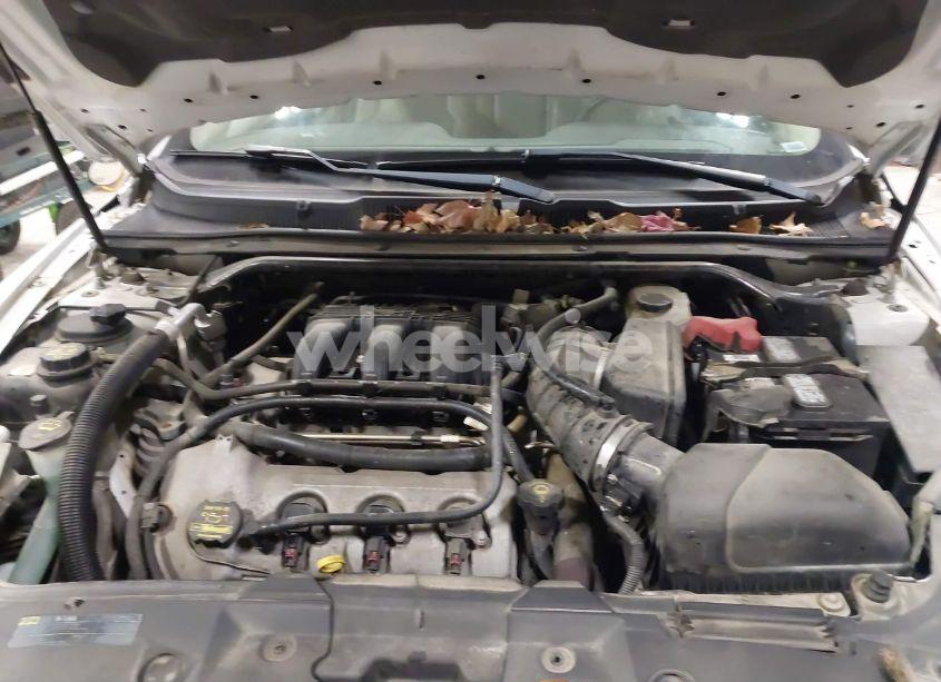 Photo 10 of 2010 Ford Taurus LIMITED (VIN 1FAHP2FWXAG122482)