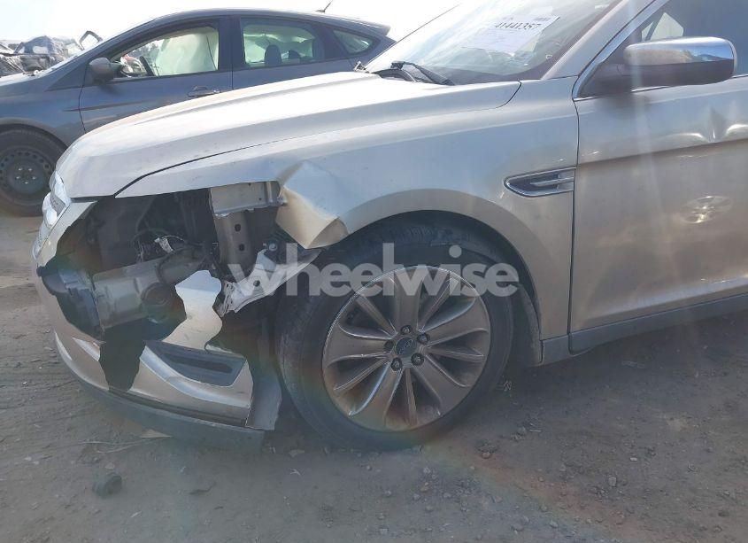 Photo 13 of 2010 Ford Taurus LIMITED (VIN 1FAHP2FWXAG142196)