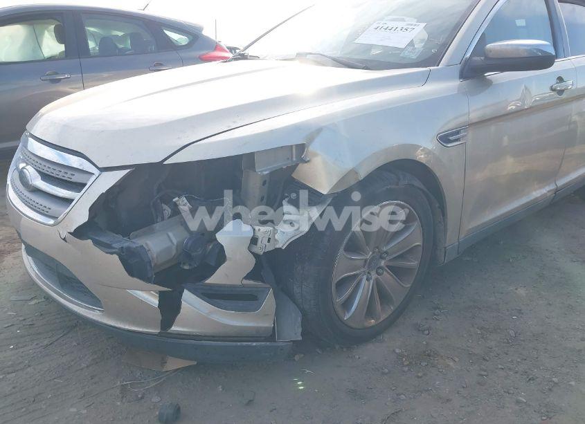 Photo 6 of 2010 Ford Taurus LIMITED (VIN 1FAHP2FWXAG142196)