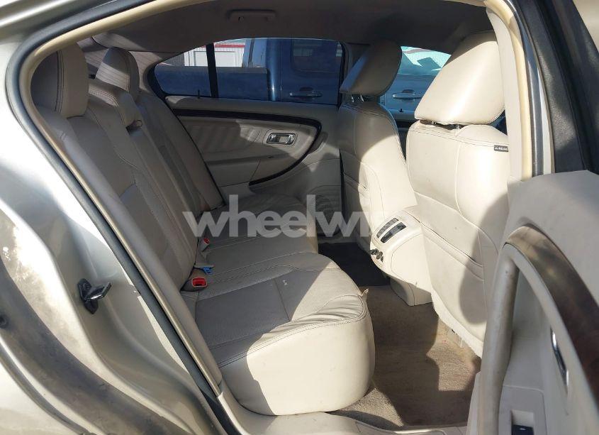 Photo 8 of 2010 Ford Taurus LIMITED (VIN 1FAHP2FWXAG142196)