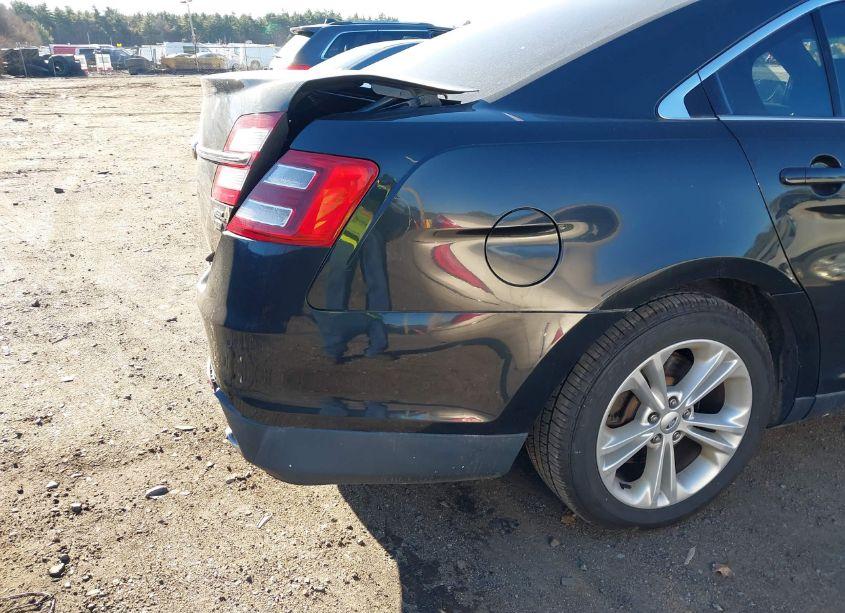 Photo 13 of 2013 Ford Taurus SEL (VIN 1FAHP2H80DG134062)