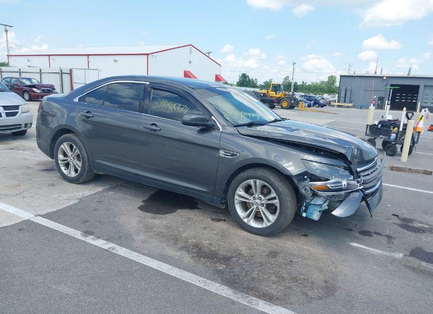 2016 Ford Taurus SEL (VIN 1FAHP2H80GG142568) main photo