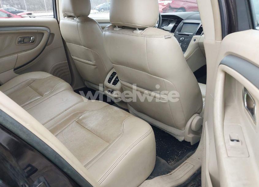 Photo 8 of 2014 Ford Taurus SEL (VIN 1FAHP2H82EG118981)