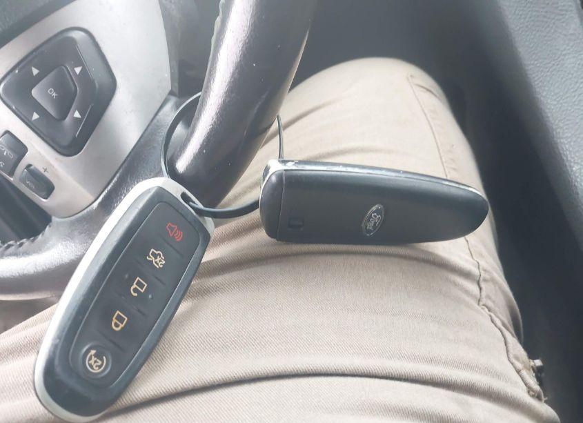 Photo 11 of 2015 Ford Taurus SEL (VIN 1FAHP2H82FG103849)