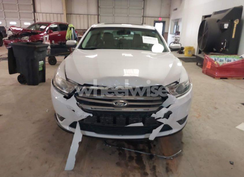 Photo 12 of 2015 Ford Taurus SEL (VIN 1FAHP2H82FG183637)