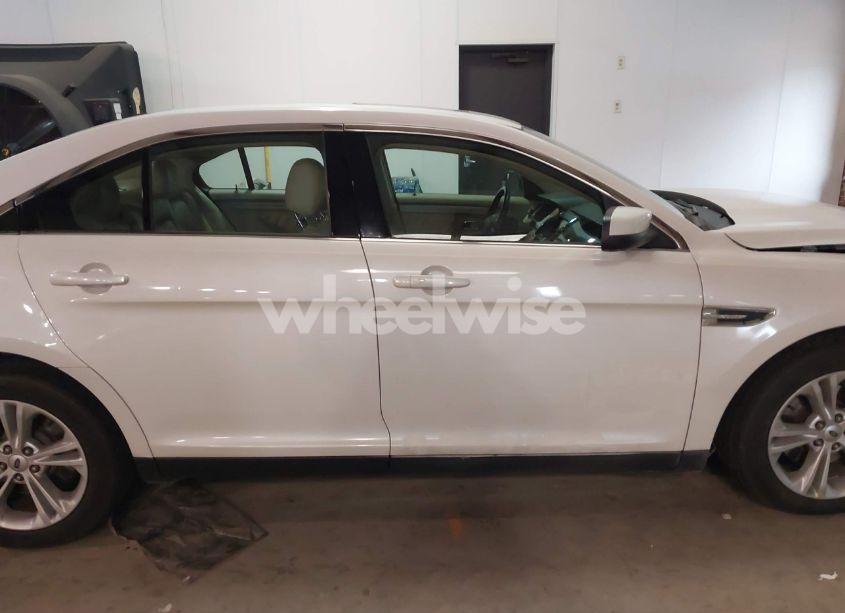 Photo 13 of 2015 Ford Taurus SEL (VIN 1FAHP2H82FG183637)