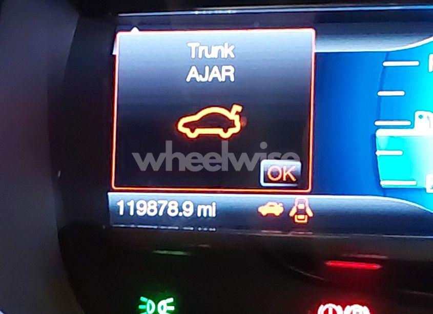 Photo 15 of 2015 Ford Taurus SEL (VIN 1FAHP2H82FG183637)