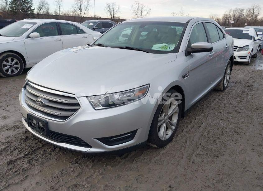 Photo 2 of 2016 Ford Taurus SEL (VIN 1FAHP2H82GG134200)