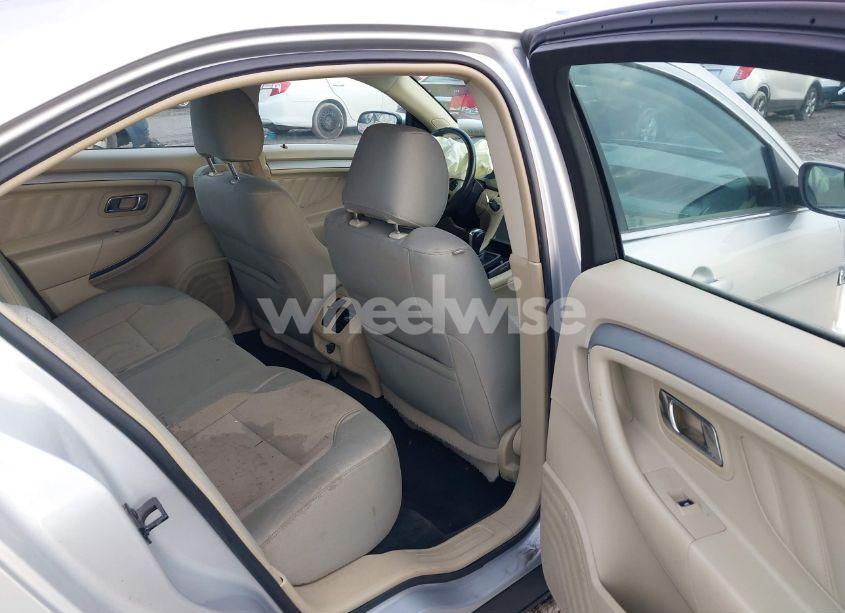 Photo 8 of 2016 Ford Taurus SEL (VIN 1FAHP2H82GG134200)