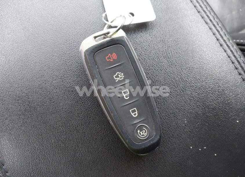 Photo 11 of 2016 Ford Taurus SEL (VIN 1FAHP2H82GG148551)