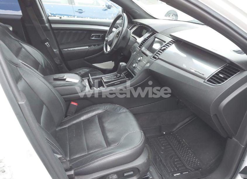 Photo 5 of 2016 Ford Taurus SEL (VIN 1FAHP2H82GG148551)