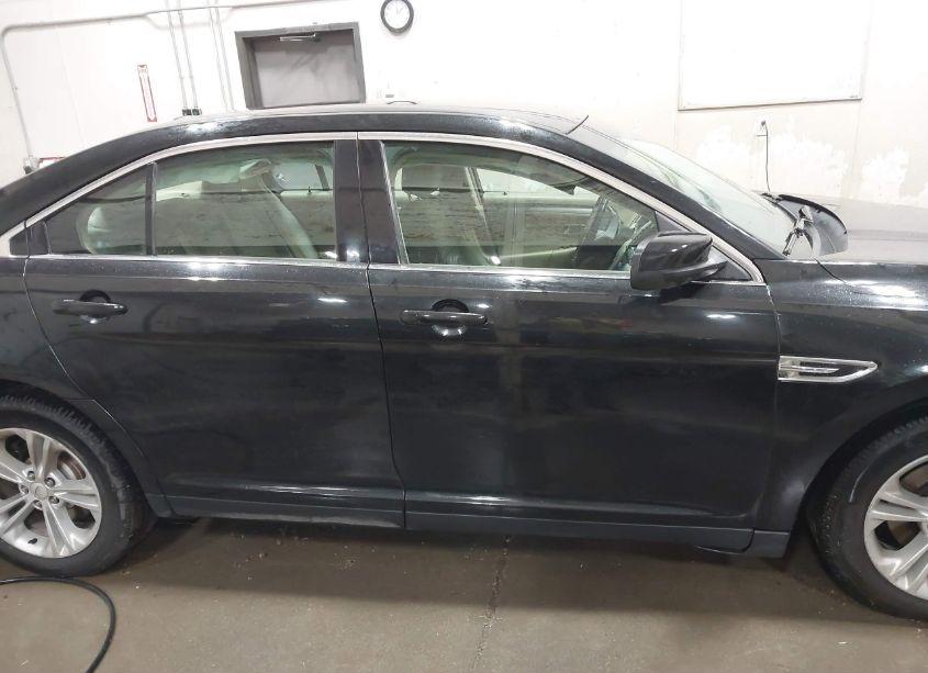 Photo 13 of 2013 Ford Taurus SEL (VIN 1FAHP2H83DG117613)