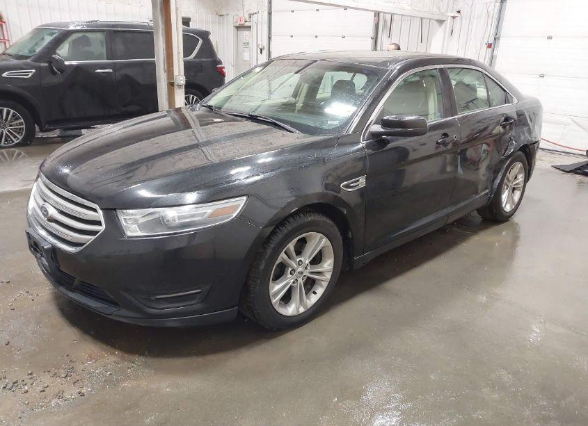 Photo 2 of 2013 Ford Taurus SEL (VIN 1FAHP2H83DG117613)