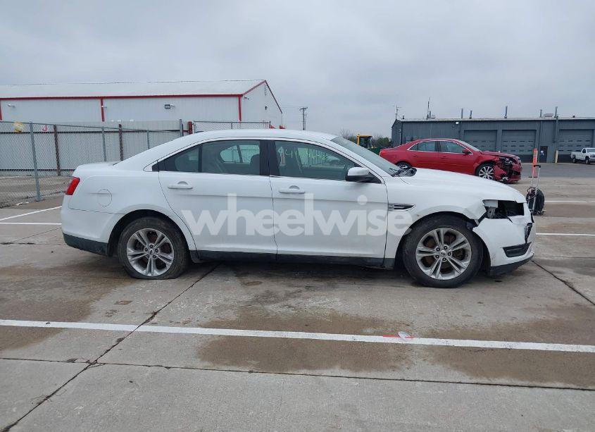 Photo 13 of 2015 Ford Taurus SEL (VIN 1FAHP2H83FG169889)