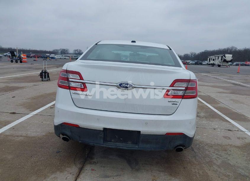 Photo 16 of 2015 Ford Taurus SEL (VIN 1FAHP2H83FG169889)