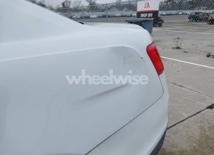 Photo 18 of 2015 Ford Taurus SEL (VIN 1FAHP2H83FG169889)