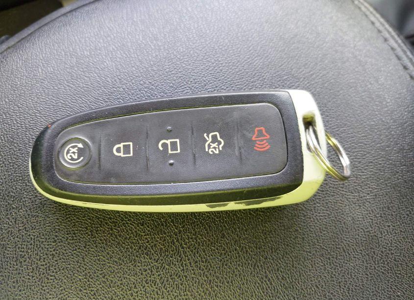 Photo 11 of 2015 Ford Taurus SEL (VIN 1FAHP2H83FG206021)