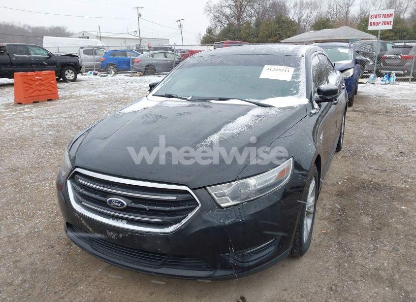 Photo 2 of 2013 Ford Taurus SEL (VIN 1FAHP2H84DG208356)