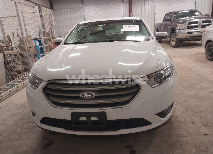Photo 12 of 2015 Ford Taurus SEL (VIN 1FAHP2H85FG141284)