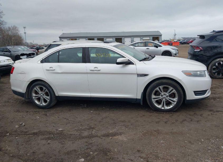 Photo 13 of 2013 Ford Taurus SEL (VIN 1FAHP2H86DG158849)