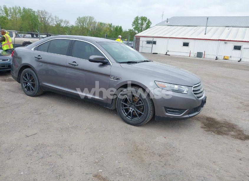 2014 Ford Taurus SEL (VIN 1FAHP2H86EG103948) main photo
