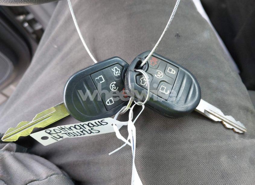 Photo 11 of 2014 Ford Taurus SEL (VIN 1FAHP2H86EG103948)