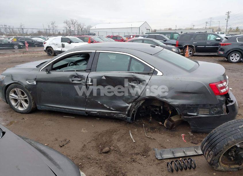 Photo 15 of 2016 Ford Taurus SEL (VIN 1FAHP2H86GG126889)