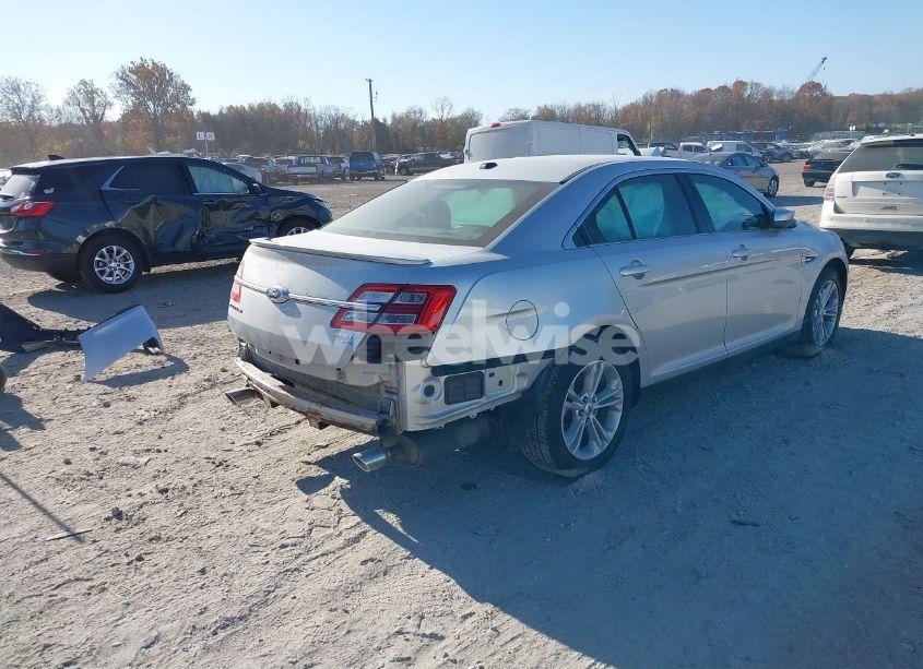 Photo 4 of 2015 Ford Taurus SEL (VIN 1FAHP2H87FG202537)