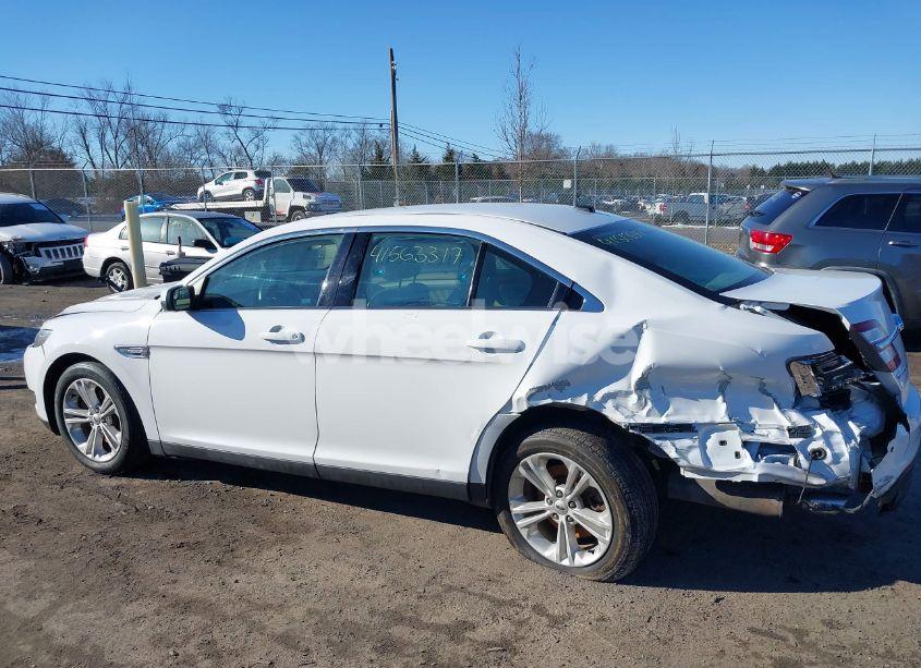 Photo 14 of 2016 Ford Taurus SEL (VIN 1FAHP2H87GG150067)