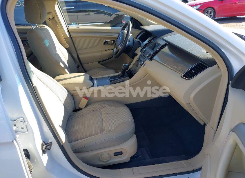 Photo 5 of 2016 Ford Taurus SEL (VIN 1FAHP2H87GG150067)