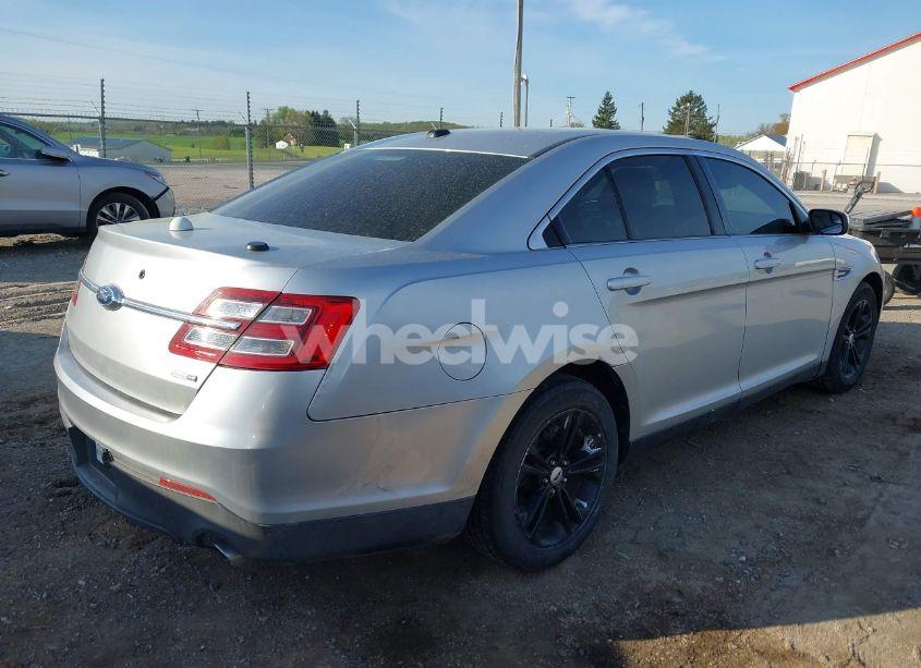 Photo 4 of 2013 Ford Taurus SEL (VIN 1FAHP2H88DG171375)