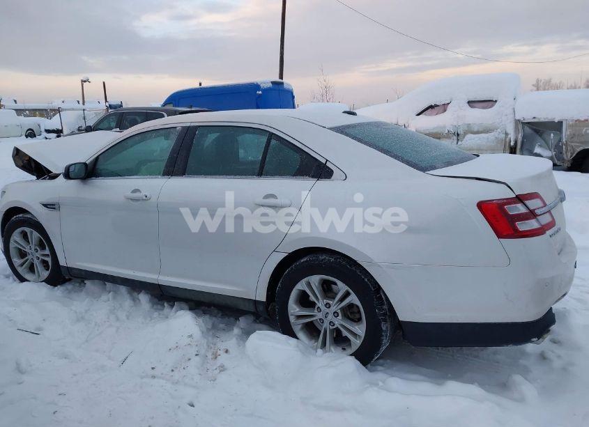 Photo 13 of 2015 Ford Taurus SEL (VIN 1FAHP2H88FG175428)