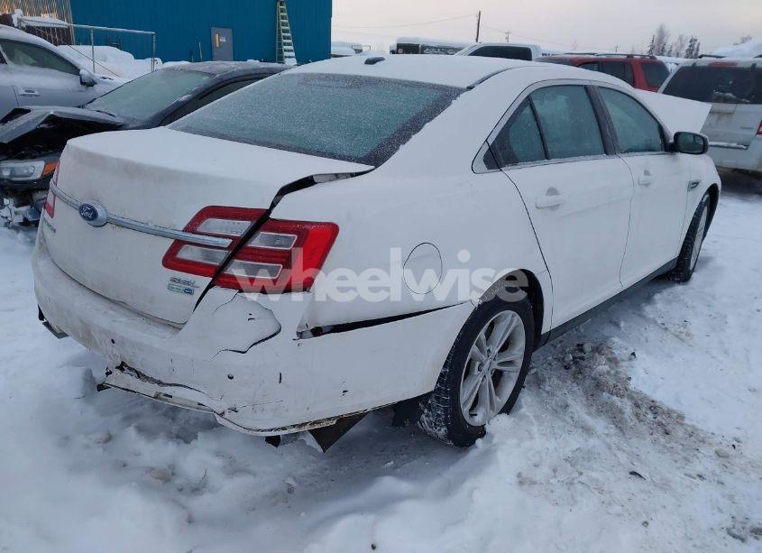 Photo 4 of 2015 Ford Taurus SEL (VIN 1FAHP2H88FG175428)