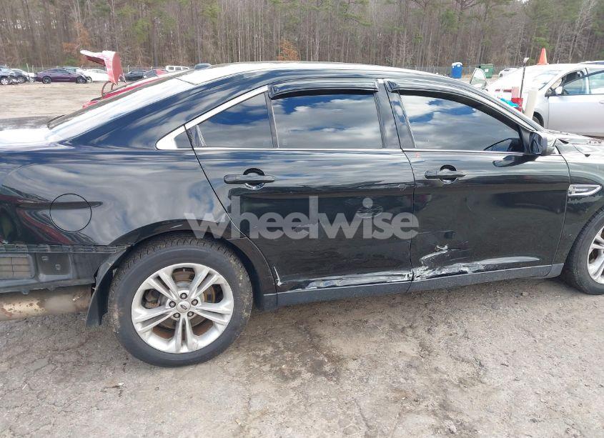 Photo 17 of 2015 Ford Taurus SEL (VIN 1FAHP2H89FG149713)