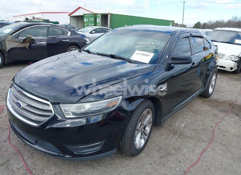 Photo 2 of 2015 Ford Taurus SEL (VIN 1FAHP2H89FG149713)