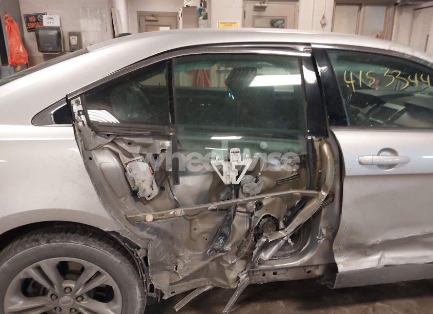 Photo 6 of 2014 Ford Taurus SEL (VIN 1FAHP2H8XEG112667)